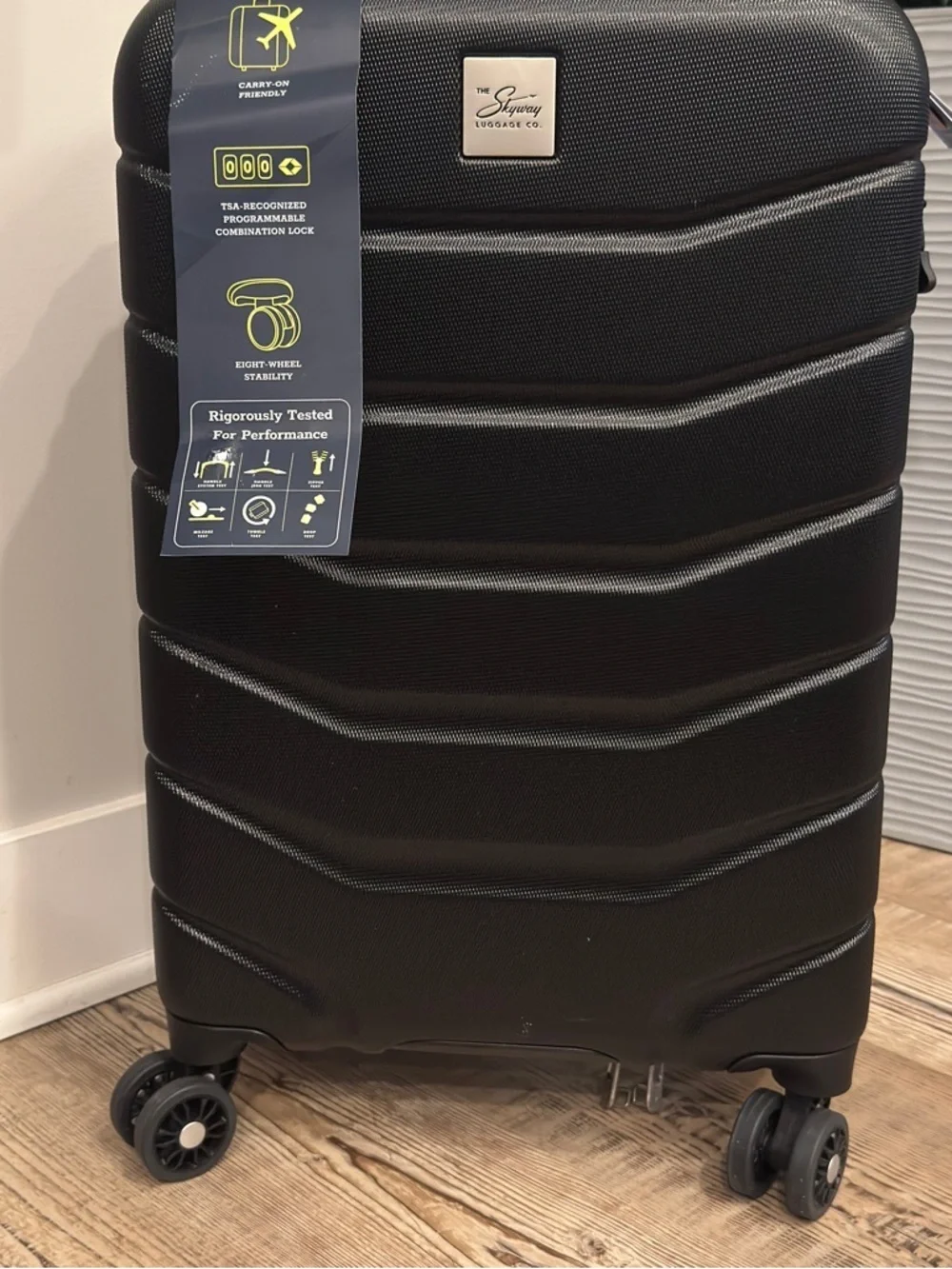 Skyway Epic 2.0 Hardside Carry-On 22 TSA Suitcase Hard Shell Luggage - Black